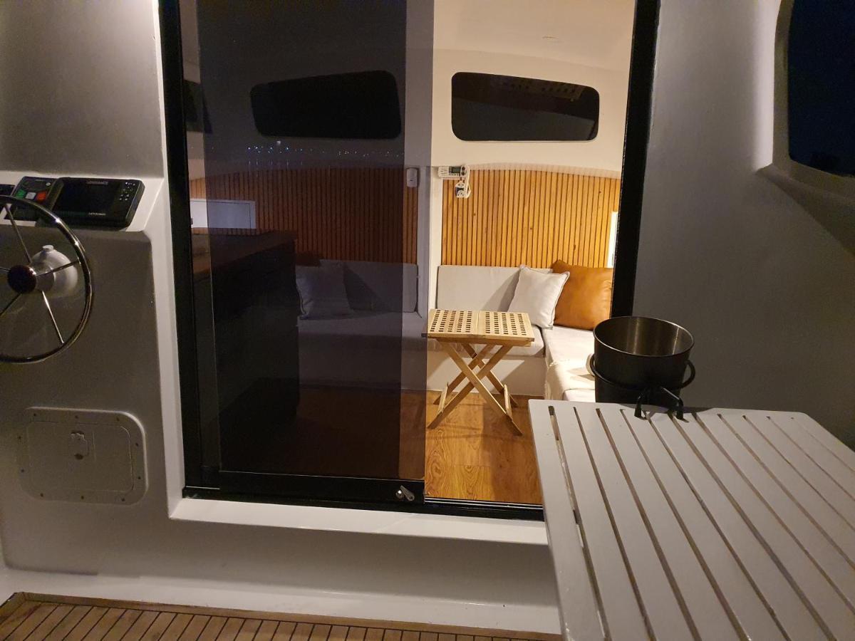 Hotel Barco Casa Catamara Sleepandboat Distrikt Distrikt Faro Exterior foto