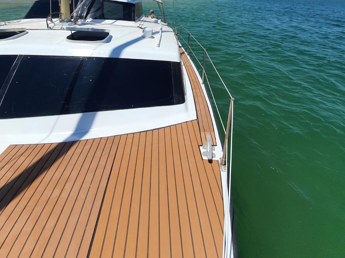 Hotel Barco Casa Catamara Sleepandboat Distrikt Distrikt Faro Exterior foto