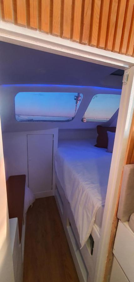 Hotel Barco Casa Catamara Sleepandboat Distrikt Distrikt Faro Exterior foto