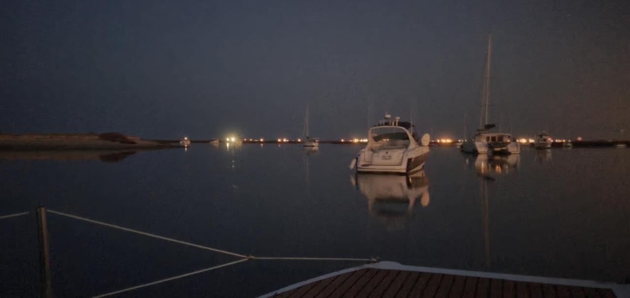 Hotel Barco Casa Catamara Sleepandboat Distrikt Distrikt Faro Exterior foto